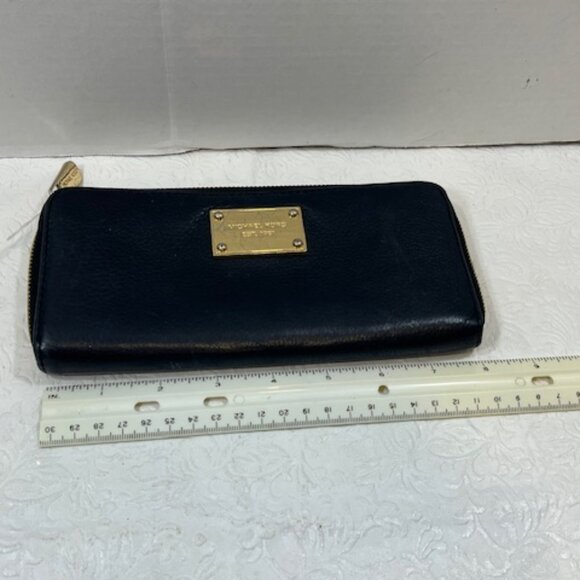 Michael Kors Genuine Black Leather Zip Around Clutch Wallet Bag 8.25"x4" - Picture 12 of 16